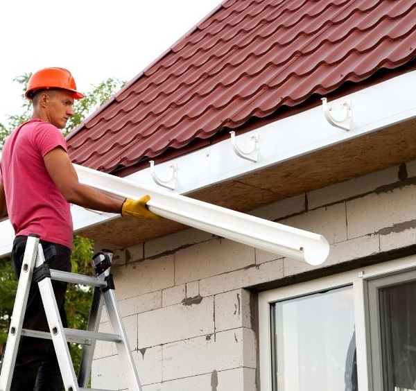 Guide to Repairing House Eaves KTM Roofing Boston